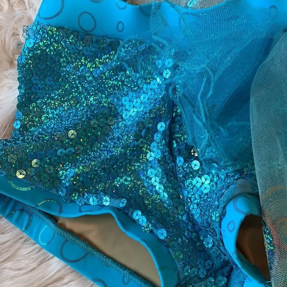 Absolutely gorgeous custom made solo costume Blue stunner Child Large